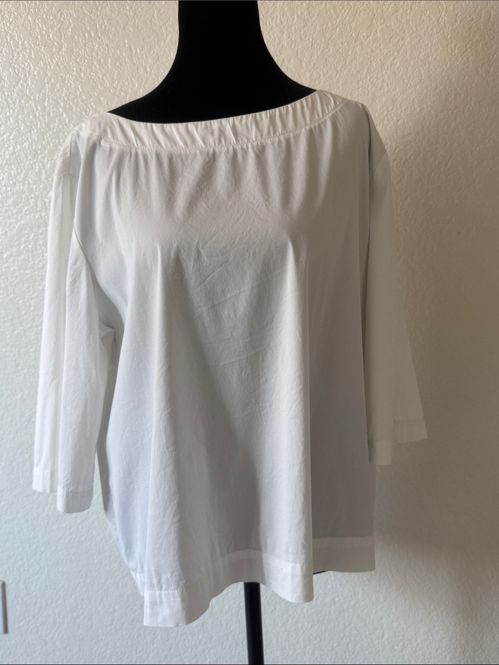 Beau Jours Women's White Boatneck Long-Sleeve Top Large